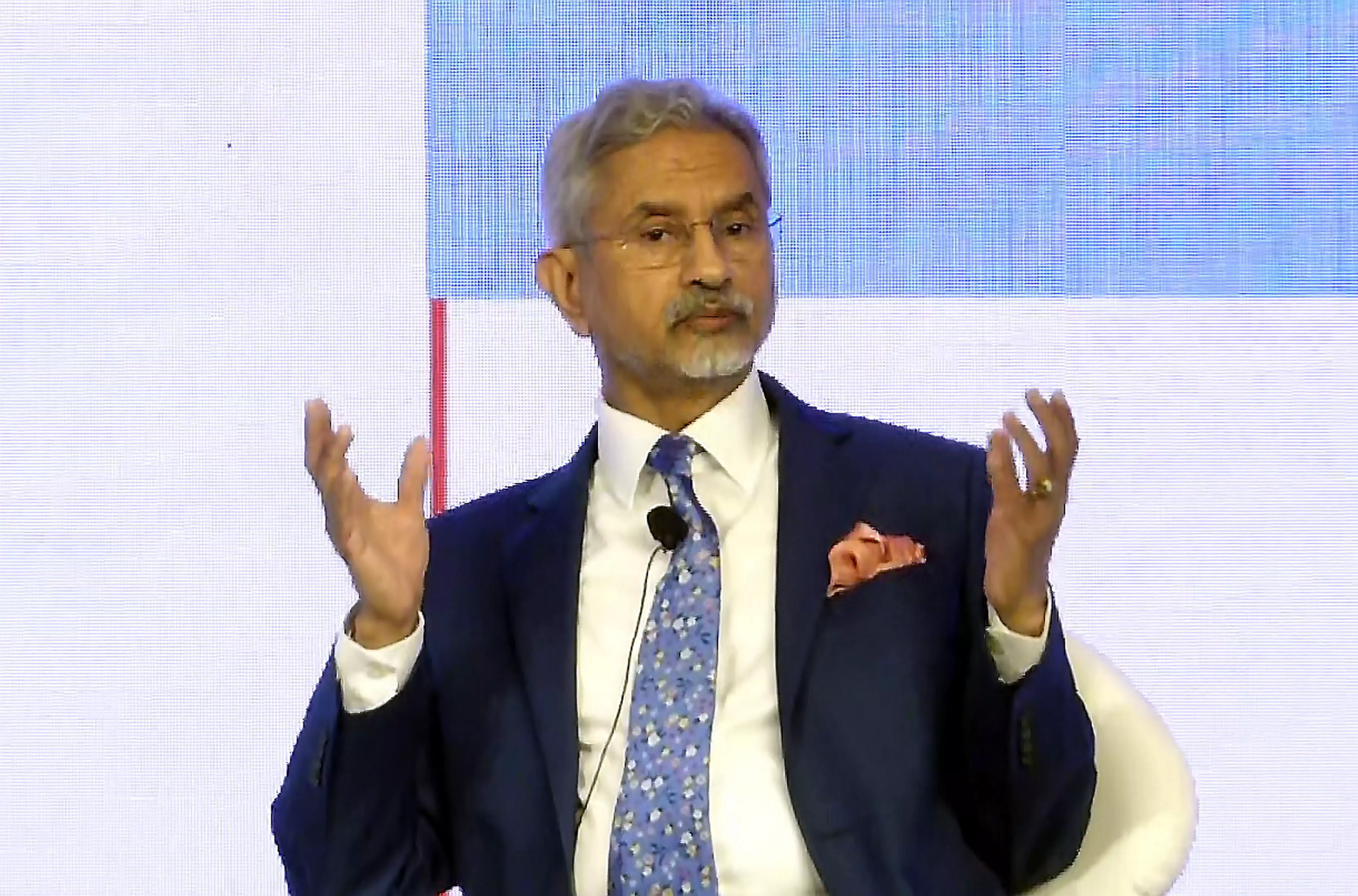 Jaishankar Criticises West for Kashmir, Taliban Hypocrisy