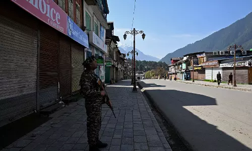 Travel Websites Show Exorbitant Airfares