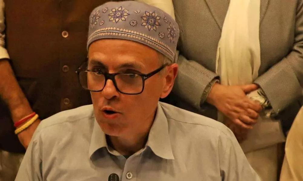 CM Drives To Jammu From Srinagar As Airports Are Shut