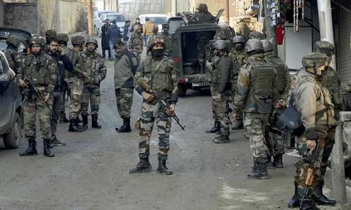 J&K, Ladakh Parts on High Security Alert; Civilian Movement in Border Areas Restricted J&K, Ladakh Parts on High Security Alert; Civilian Movement in Border Areas Restricted