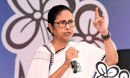 Ahead of Didi’s Visit, Cops Raid Jangipur Riot Survivors Ahead of Didi’s Visit, Cops Raid Jangipur Riot Survivors