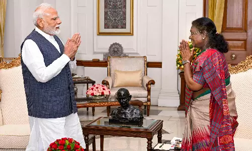 Modi Briefs President Murmu on Operation Sindoor Strikes