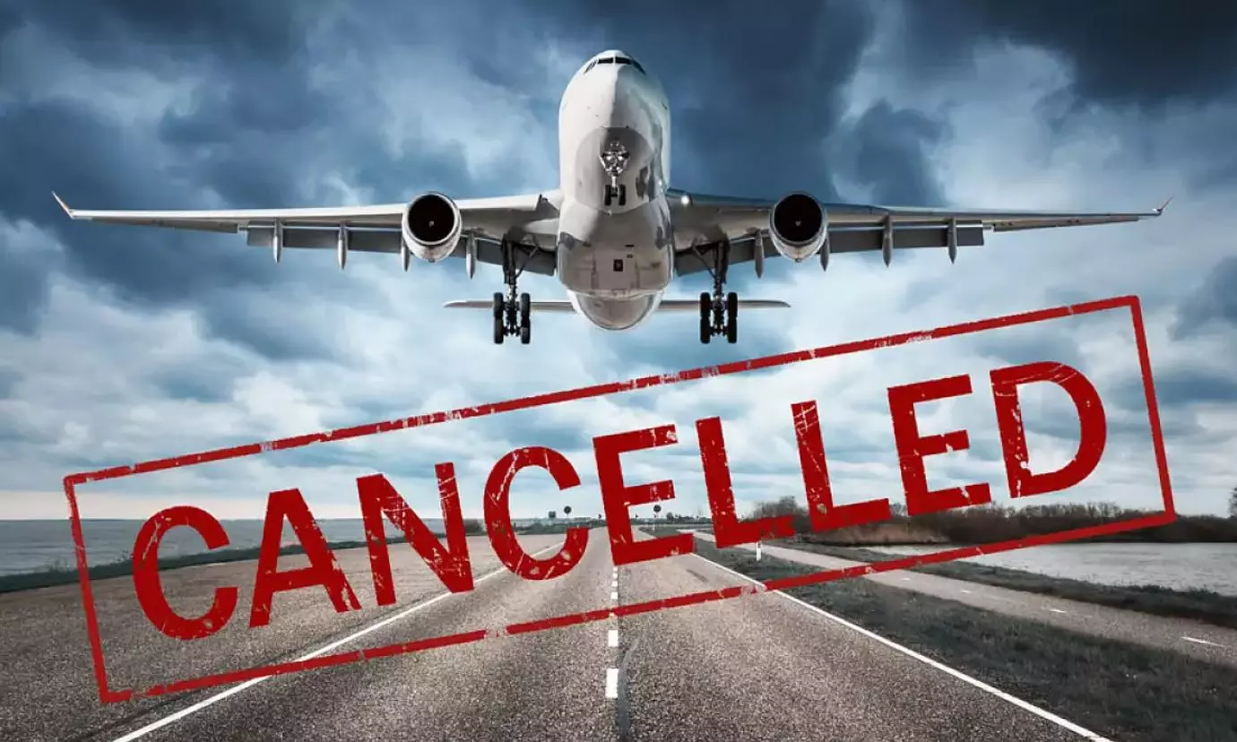 90 Flights To Delhi Cancelled