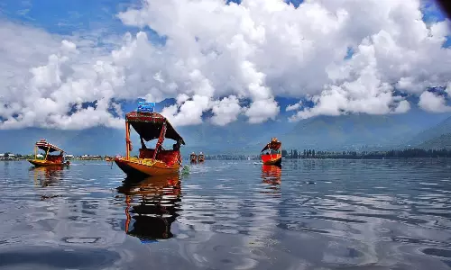 8 P&H High Court Judges Visit Kashmir With Families to Boost Tourism