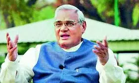 Saeed Naqvi | Khamenei has no links with India; but Khomeini did, with Barabanki… Saeed Naqvi | Khamenei has no links with India; but Khomeini did, with Barabanki…