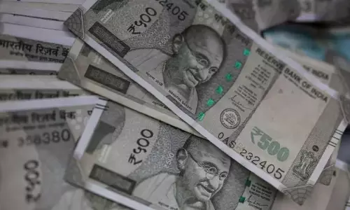 Mohan Guruswamy | Eighth Pay Panel: More Peanuts for Monkeys?