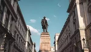 OF CABBAGES AND KINGS | Of Robert Clive, The Spice Trade And Famine During The British Raj In India | Farrukh Dhondy