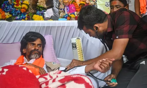 Shobhaa De | Clear Message To Jarange: Don’t Mess With Mumbai