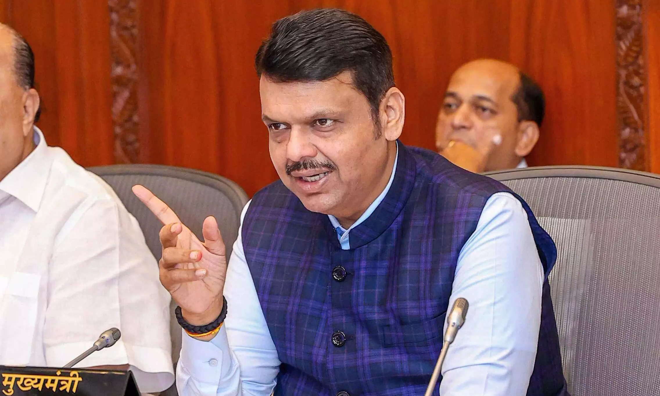 Fadnavis Slams Karnataka CM over Metro Renaming