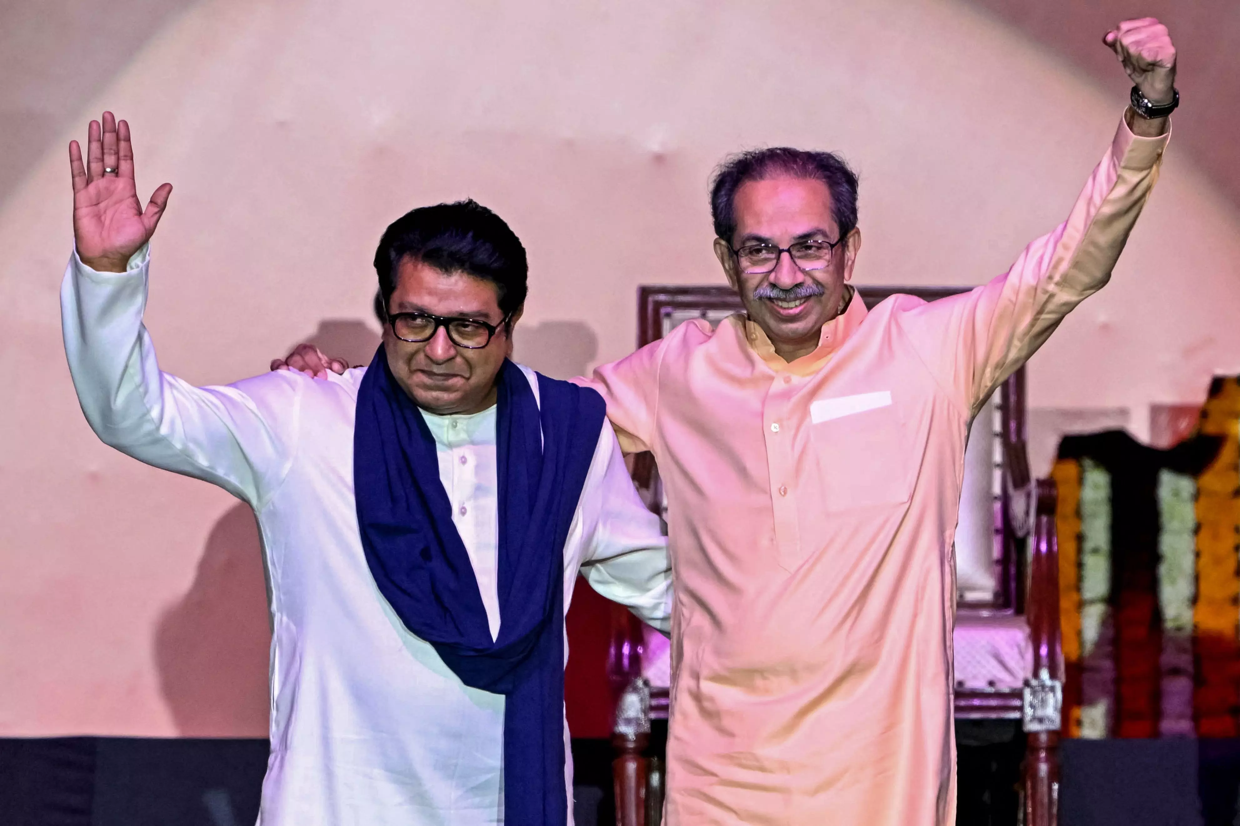 Thackeray Cousins Celebrate Bhai Dooj Together Thackeray Cousins Celebrate Bhai Dooj Together