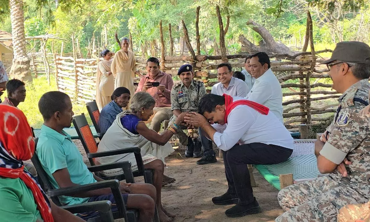 Mothers of Top Maoists Appeal to Sons to Give Up Guns, Join Mainstream Mothers of Top Maoists Appeal to Sons to Give Up Guns, Join Mainstream