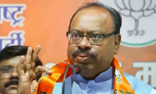 Bawankule Backs Rs 42 Cr Penalty For Pawar-Linked Firm