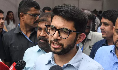 Aaditya Thackeray Alleges ‘Vote Chori’, Threatens Sedition Case Against EC