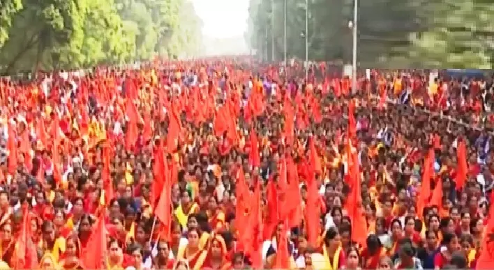 Nearly 50k Anganwadi Workers Stage Protest in Bhubaneswar Nearly 50k Anganwadi Workers Stage Protest in Bhubaneswar