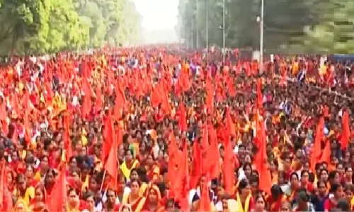 Nearly 50k Anganwadi Workers Stage Protest in Bhubaneswar Nearly 50k Anganwadi Workers Stage Protest in Bhubaneswar