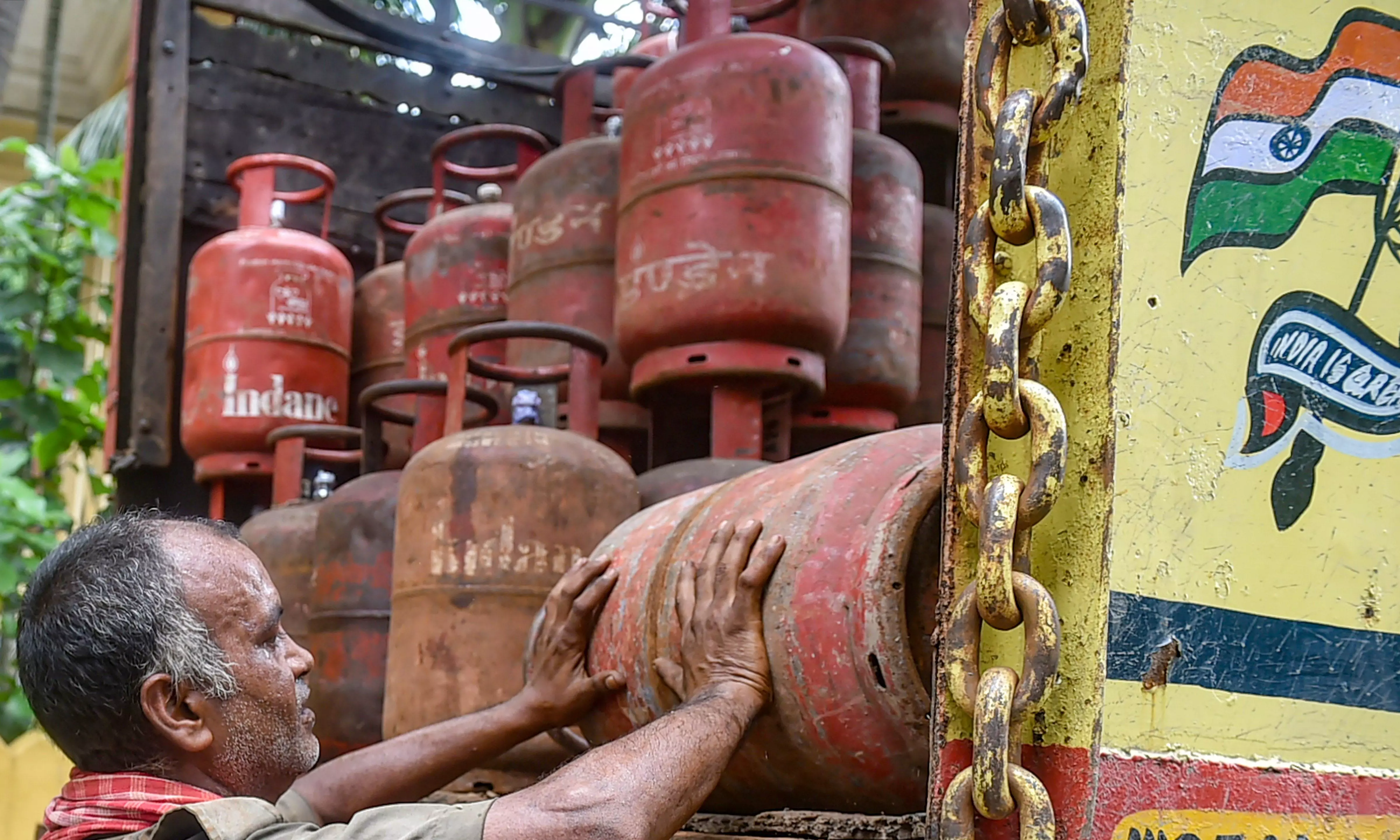 AA Edit | Oil Shock for India’s Kitchens