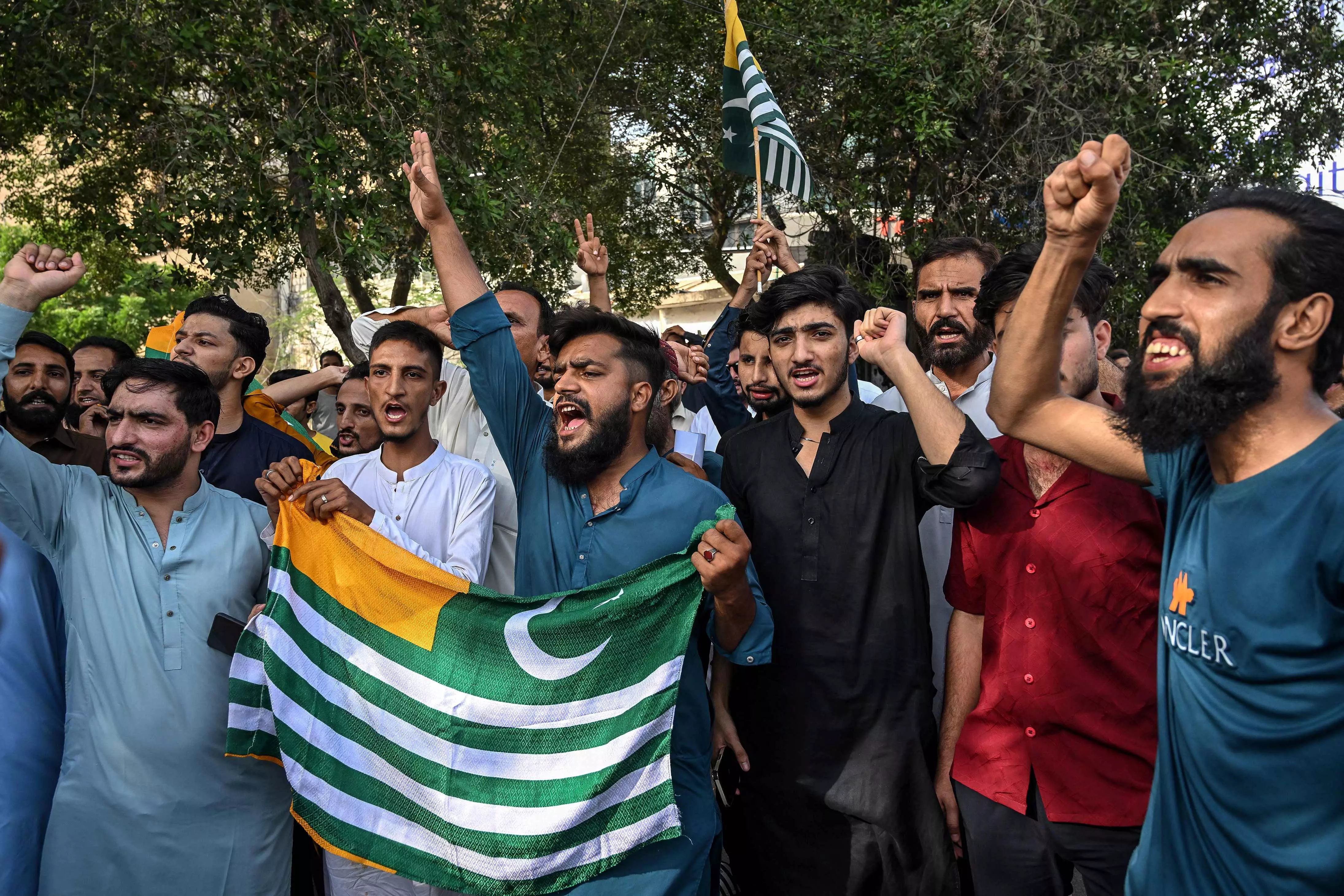 Sunanda K. Datta-Ray | Amid Friction in PoK, Why Delay Over J&K Statehood? Sunanda K. Datta-Ray | Amid Friction in PoK, Why Delay Over J&K Statehood?