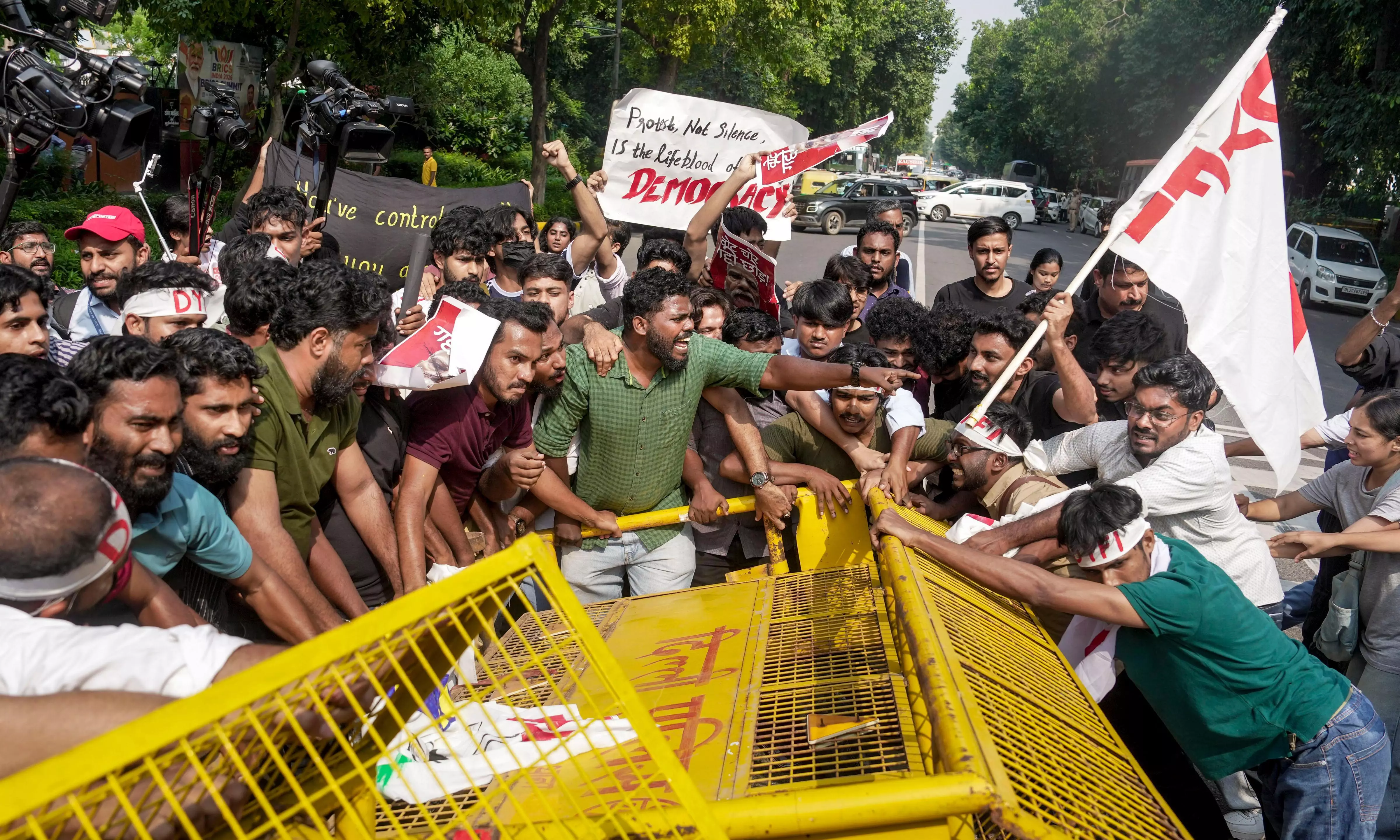 Shikha Mukerjee |Govt Can’t Secure Its Future Just by Hassling Protesters